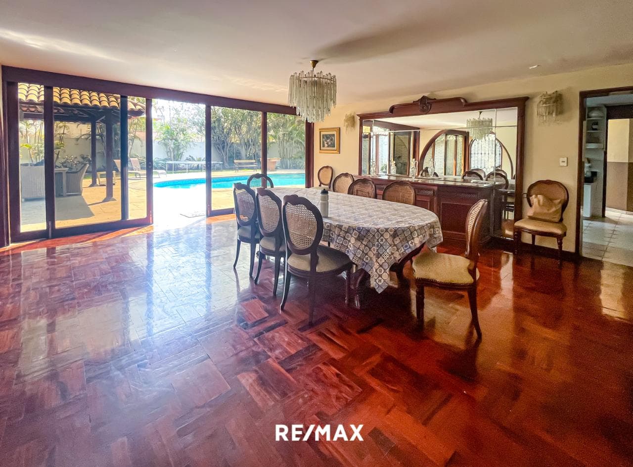 SE VENDE CASA COMO TERRENO EN SURCO — foto 3