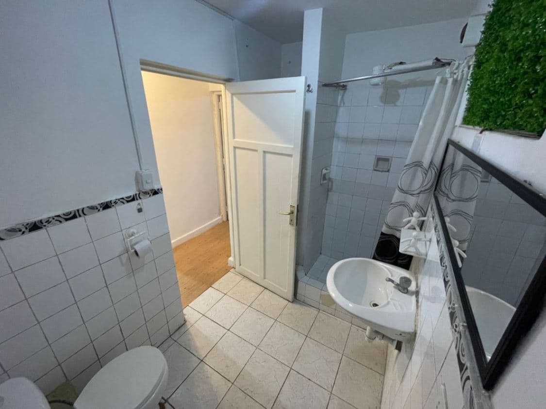 Oportunidad $$$ - 3 Dorm. 3er Piso SIN ASCENSOR y Frente a C. C. Risso! — foto 5