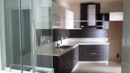 Vendo Duplex 261 m2 Estreno! Excelente Vista Panoramica Urb. Casuarinas Alta Surco — foto 3