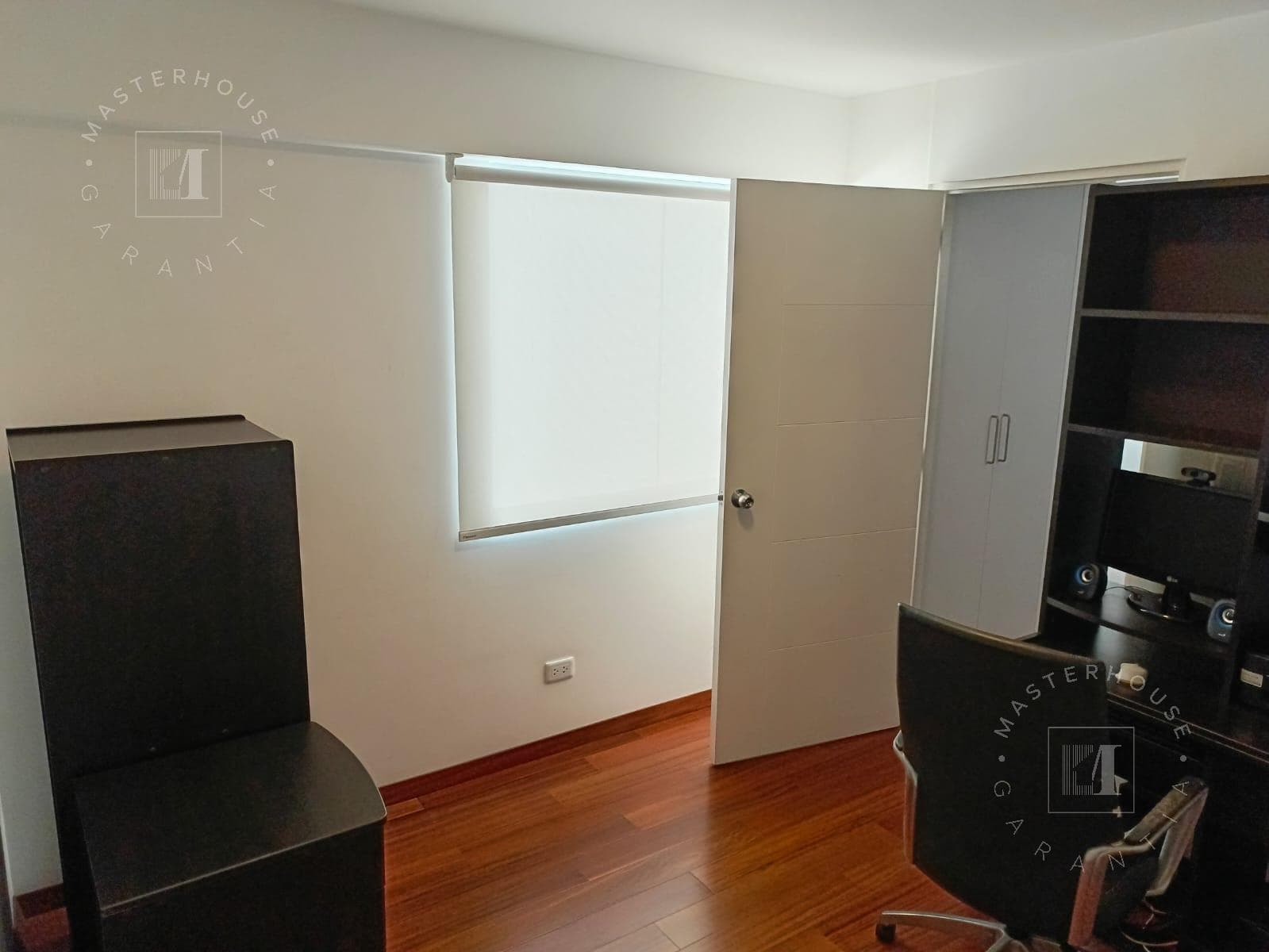 Departamento cerca a la clínica Ricardo Palma — foto 16