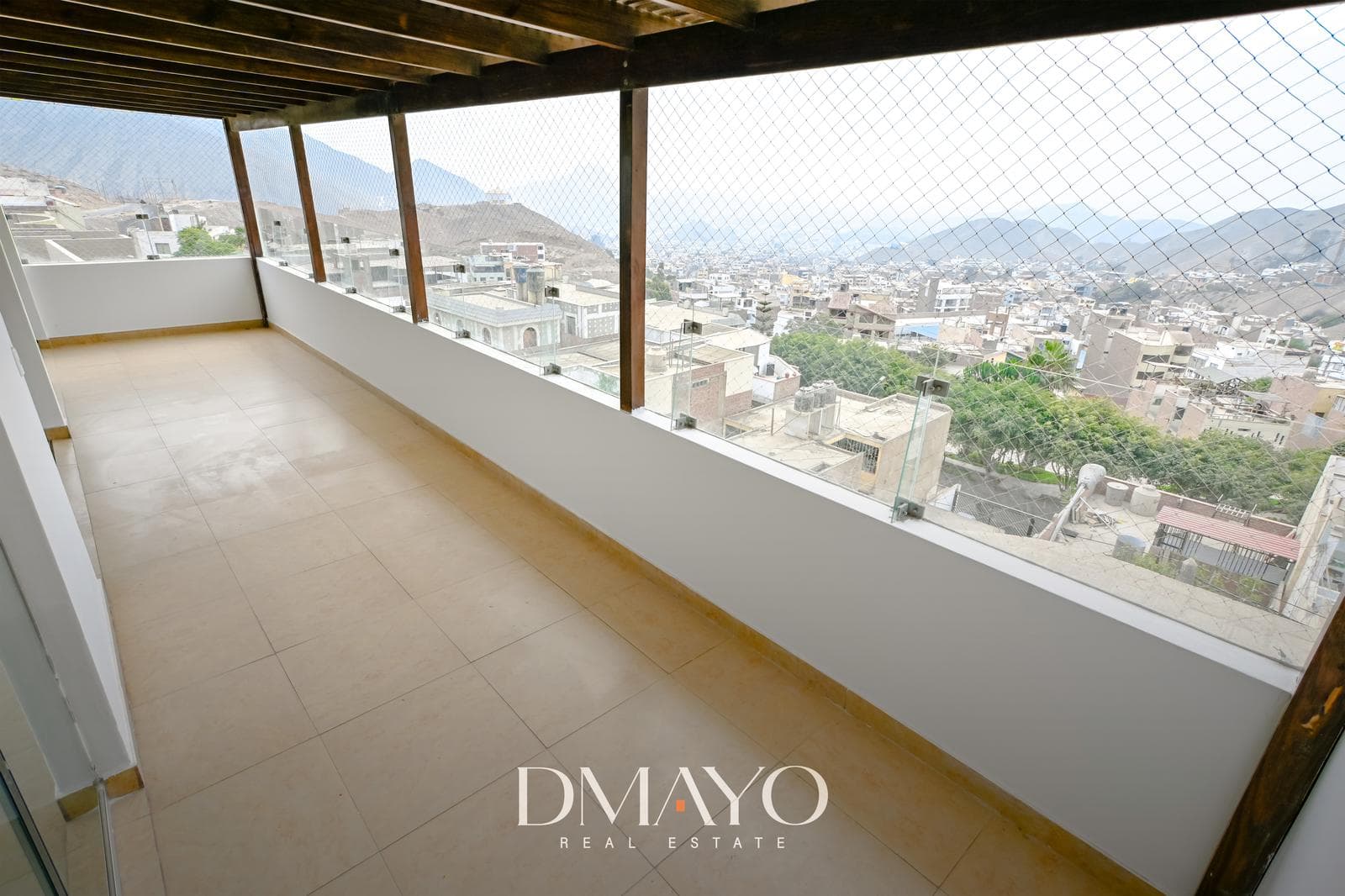 DEPARTAMENTO 152M2 3DORMS MAS COCHERA EN VENTA LA MOLINA — foto 3