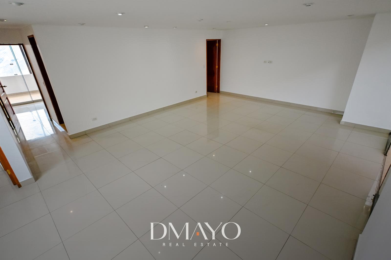 DEPARTAMENTO 152M2 3DORMS MAS COCHERA EN VENTA LA MOLINA — foto 10