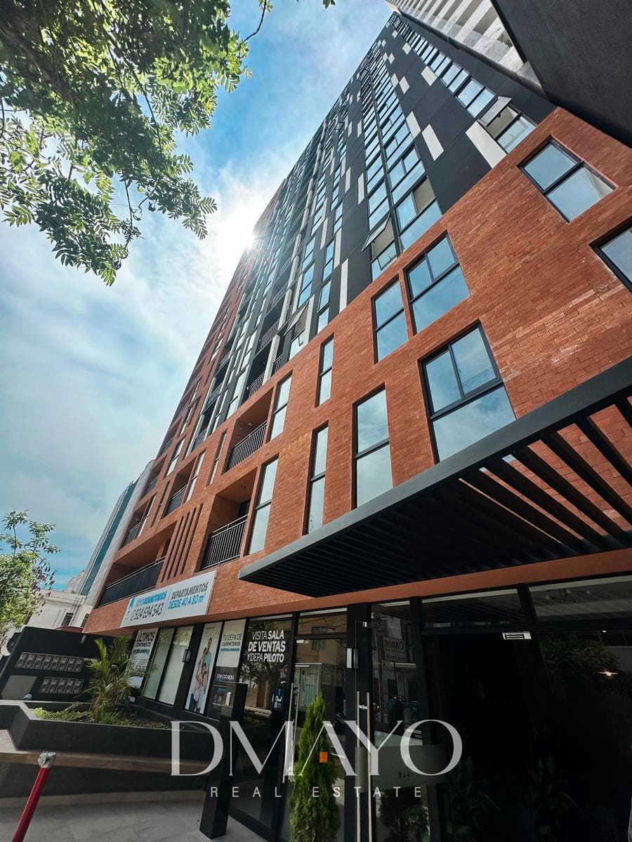 VENTA DE LOCAL COMERCIAL DE 370M2 DE ESTRENO EN LINCE LIMITE CON SAN ISIDRO con Flujo Mensual — foto 1