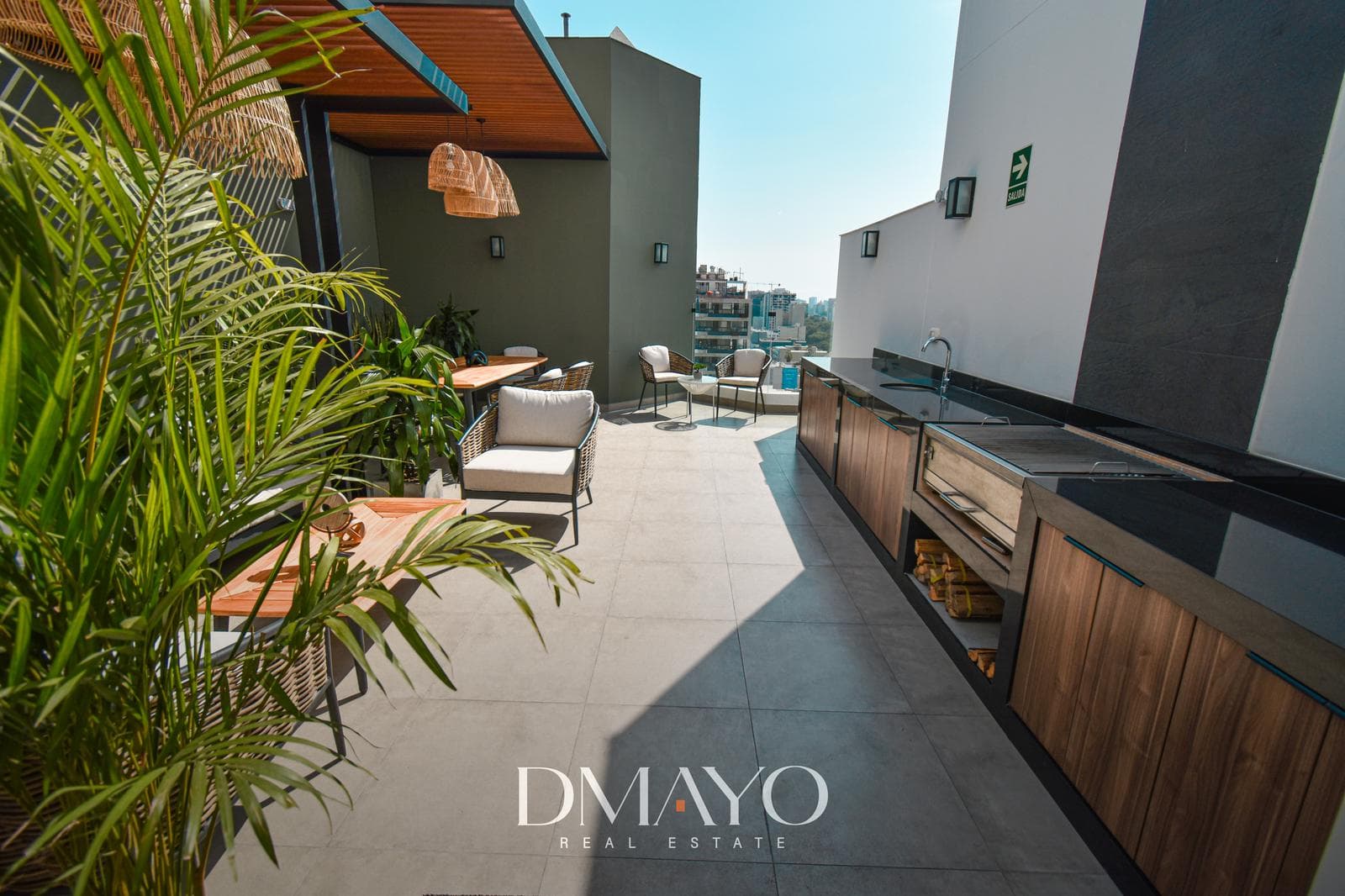 VENTA DE LOCAL COMERCIAL DE 370M2 DE ESTRENO EN LINCE LIMITE CON SAN ISIDRO con Flujo Mensual — foto 4