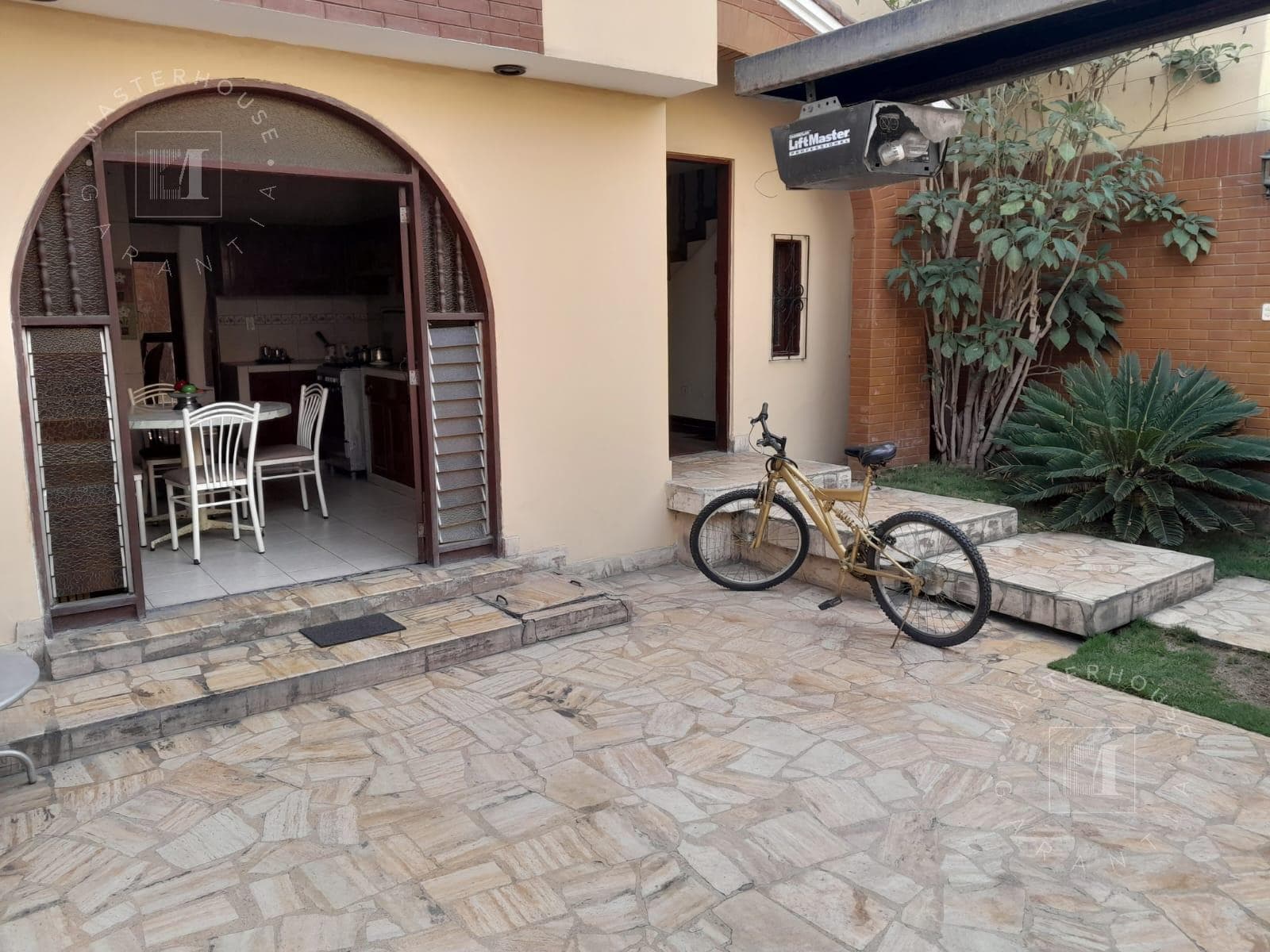 Casa en  Santa Patricia — foto 1