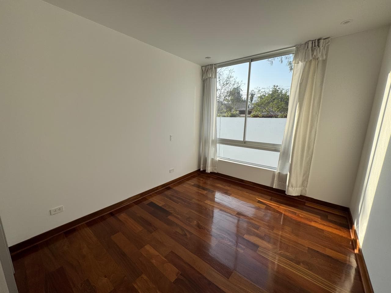 Venta CASA ESTRENO  307.57 EN EL SOL DE LA MOLINA II ETAPA. — foto 9