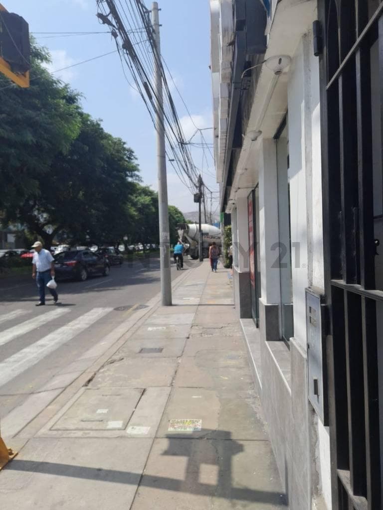 Local Comercial de 325 m² en la Avenida Benavides, Surco — foto 5