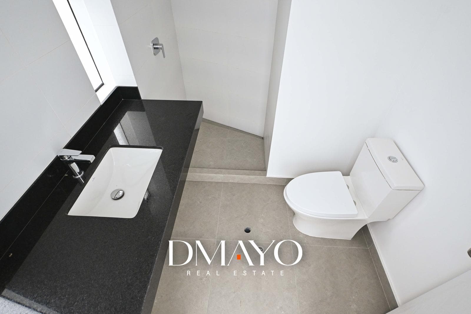 Venta Duplex  3 Habitaciones  Con Cochera y Deposit0  Av. Castilla  Surco frente a Parque — foto 1