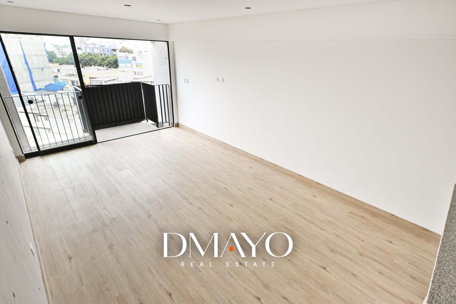 Venta Duplex  3 Habitaciones  Con Cochera y Deposit0  Av. Castilla  Surco frente a Parque — foto 9
