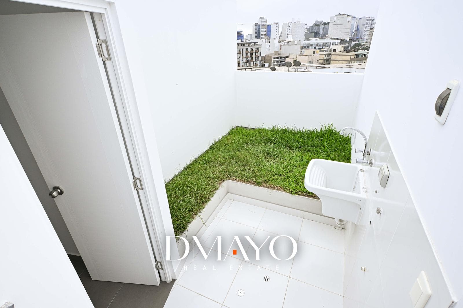 Venta Duplex  3 Habitaciones  Con Cochera y Deposit0  Av. Castilla  Surco frente a Parque — foto 28