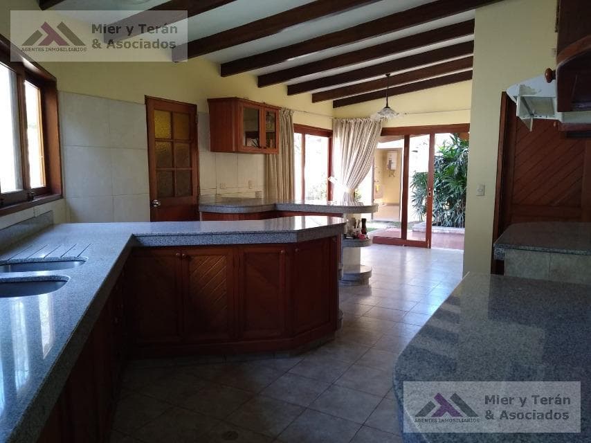 MODERNA CASA EN VENTA EN LA MOLINA — foto 9