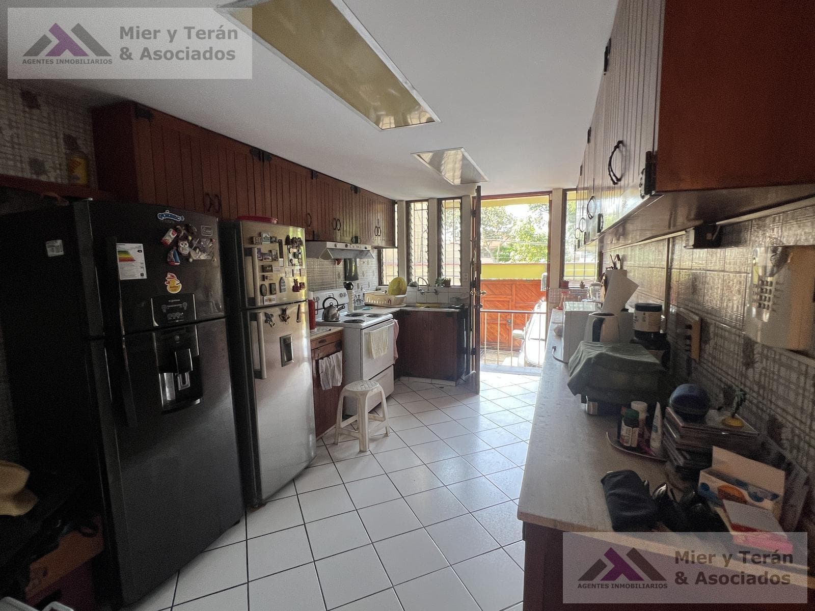 VENTA CASA EN MIRAFLORES FRENTE A PARQUE (609-1122-1) — foto 11