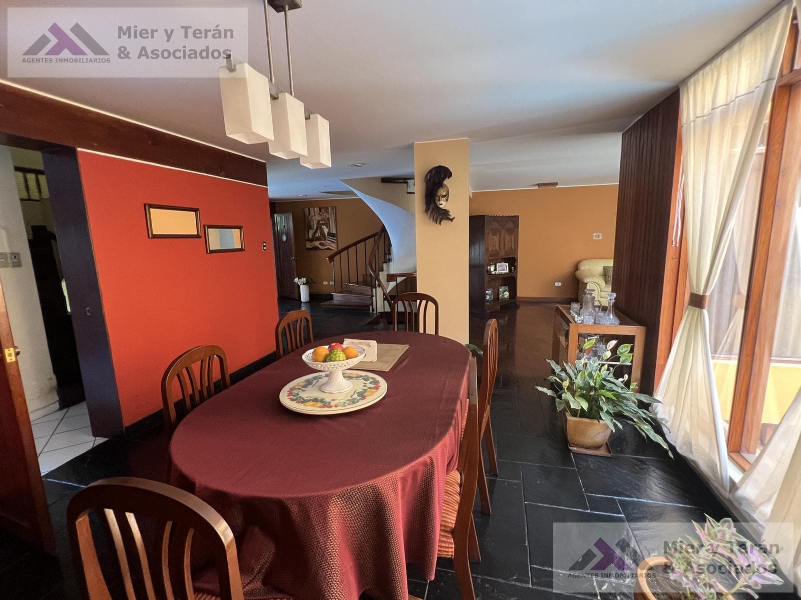 VENTA CASA EN MIRAFLORES FRENTE A PARQUE (609-1122-1) — foto 13
