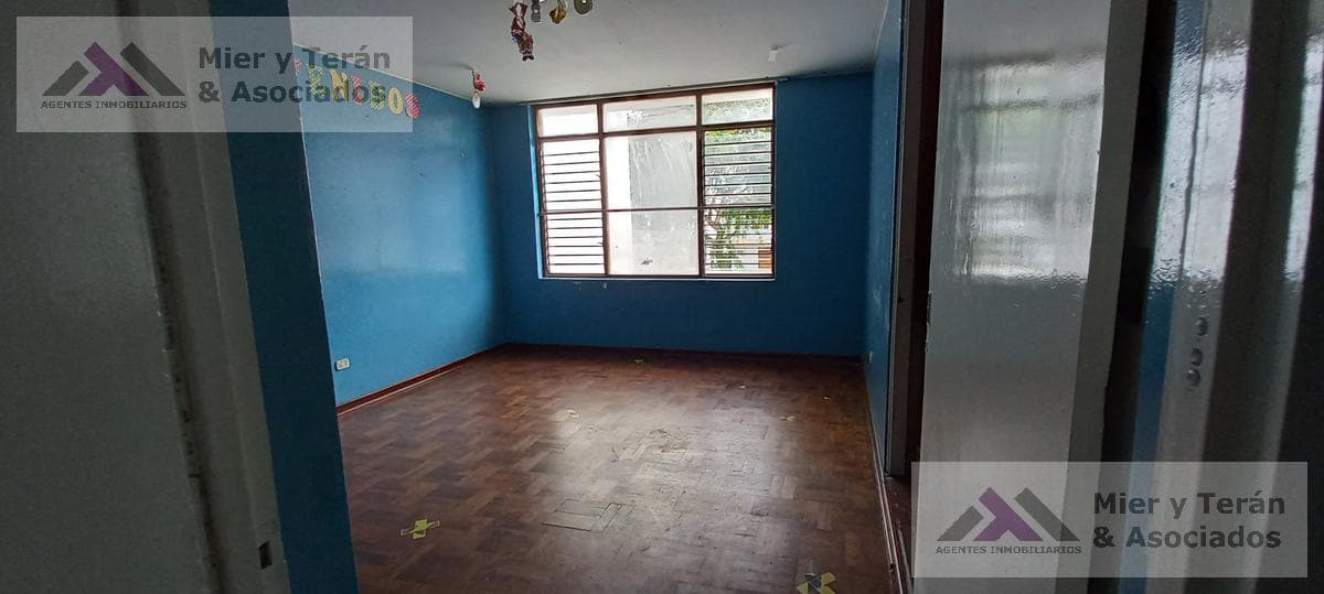 VENTA DE CASA COMO TERRENO CERCA A PARQUES EN SURCO LIMITE MIRAFLORES (609-848-1) — foto 8