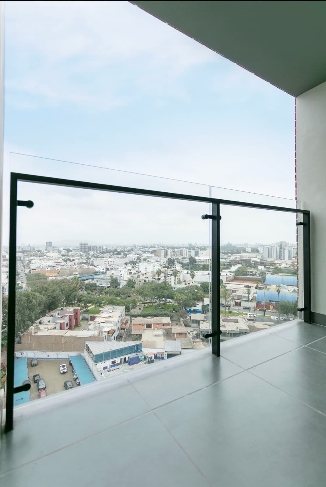 Departamento de 3 Dormitorios en Surco cerca a la Universidad de Lima Av. El Derby — foto 9