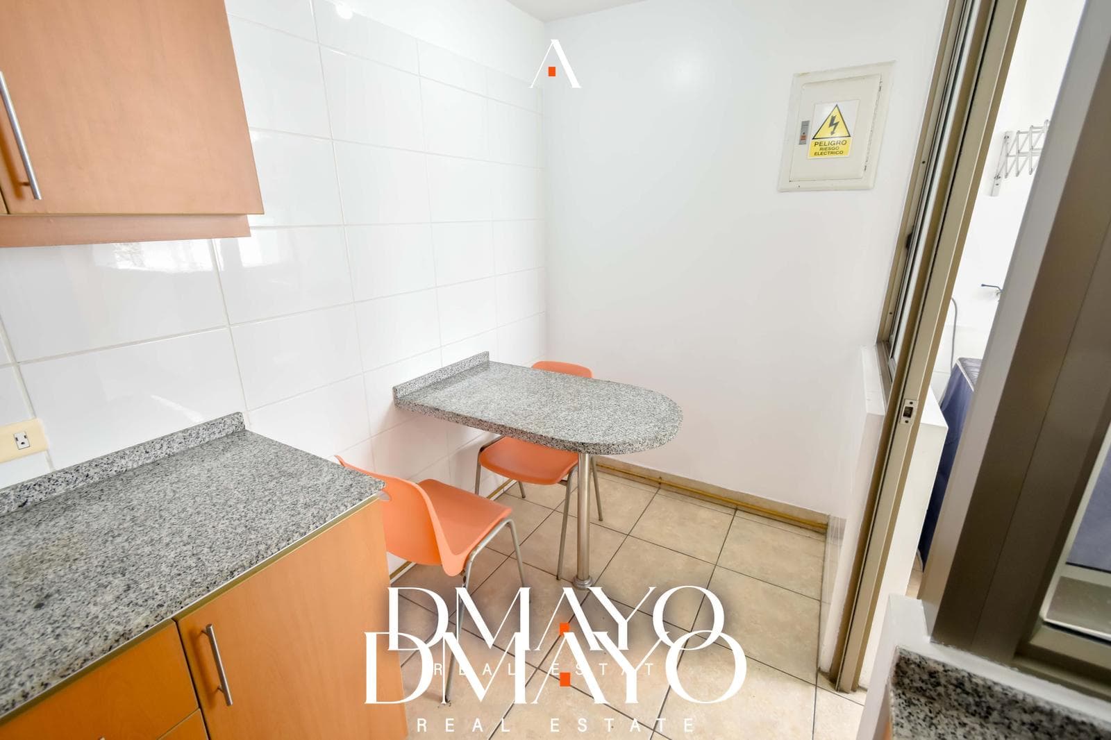 Amplio departamento de 120m2 en venta con 2 dormitorios, sala TV/escritorio y 2 estac. en San Isidro — foto 13