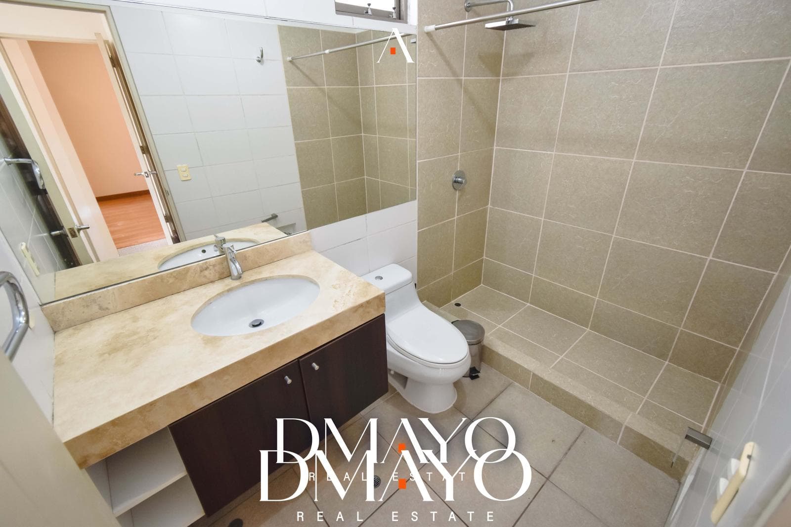 Amplio departamento de 120m2 en venta con 2 dormitorios, sala TV/escritorio y 2 estac. en San Isidro — foto 20