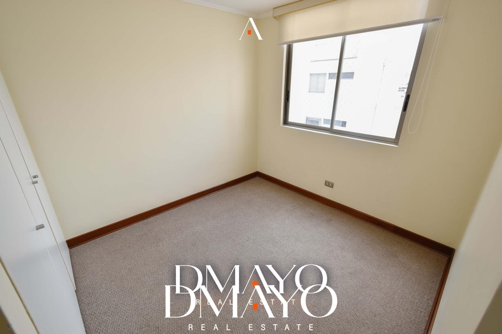 Amplio departamento de 120m2 en venta con 2 dormitorios, sala TV/escritorio y 2 estac. en San Isidro — foto 22