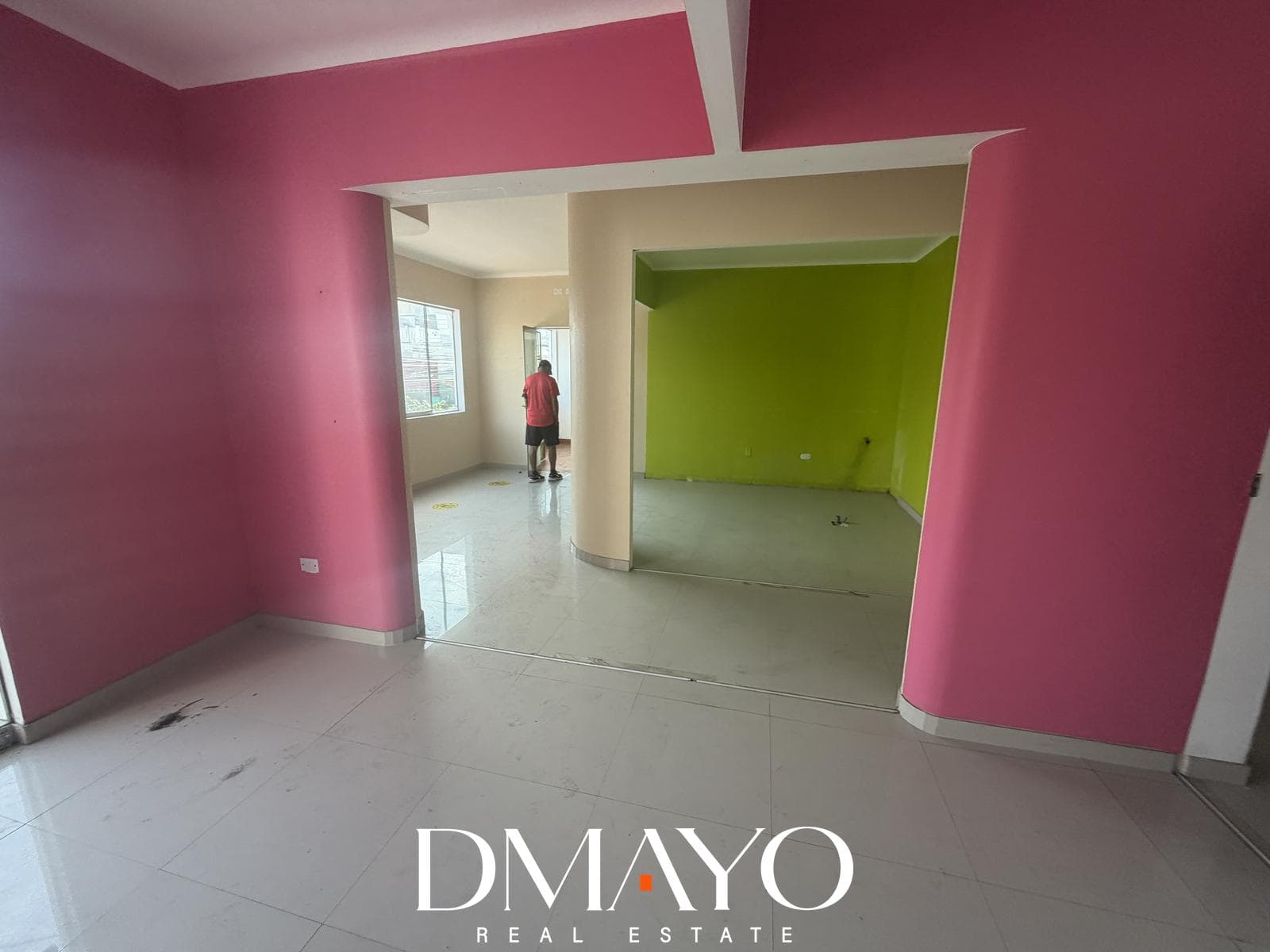 Venta de amplio dpto o Local en San Isidro para remodelar y dejarlo a tu gusto — foto 6