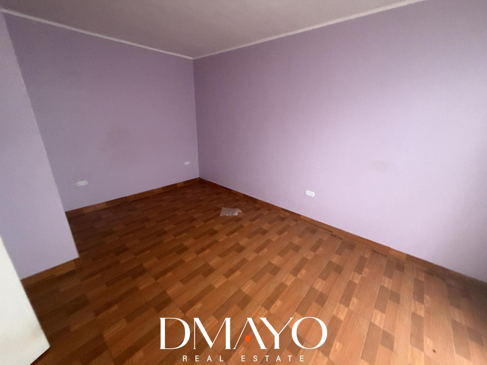 Venta de amplio dpto o Local en San Isidro para remodelar y dejarlo a tu gusto — foto 9