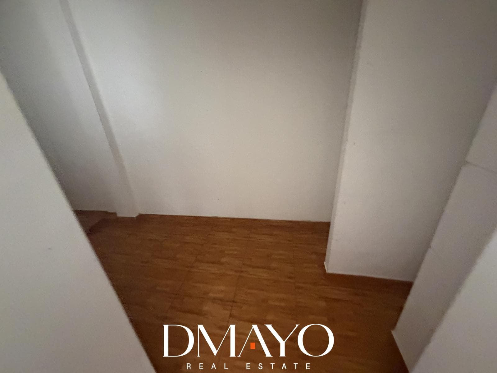 Venta de amplio dpto o Local en San Isidro para remodelar y dejarlo a tu gusto — foto 14