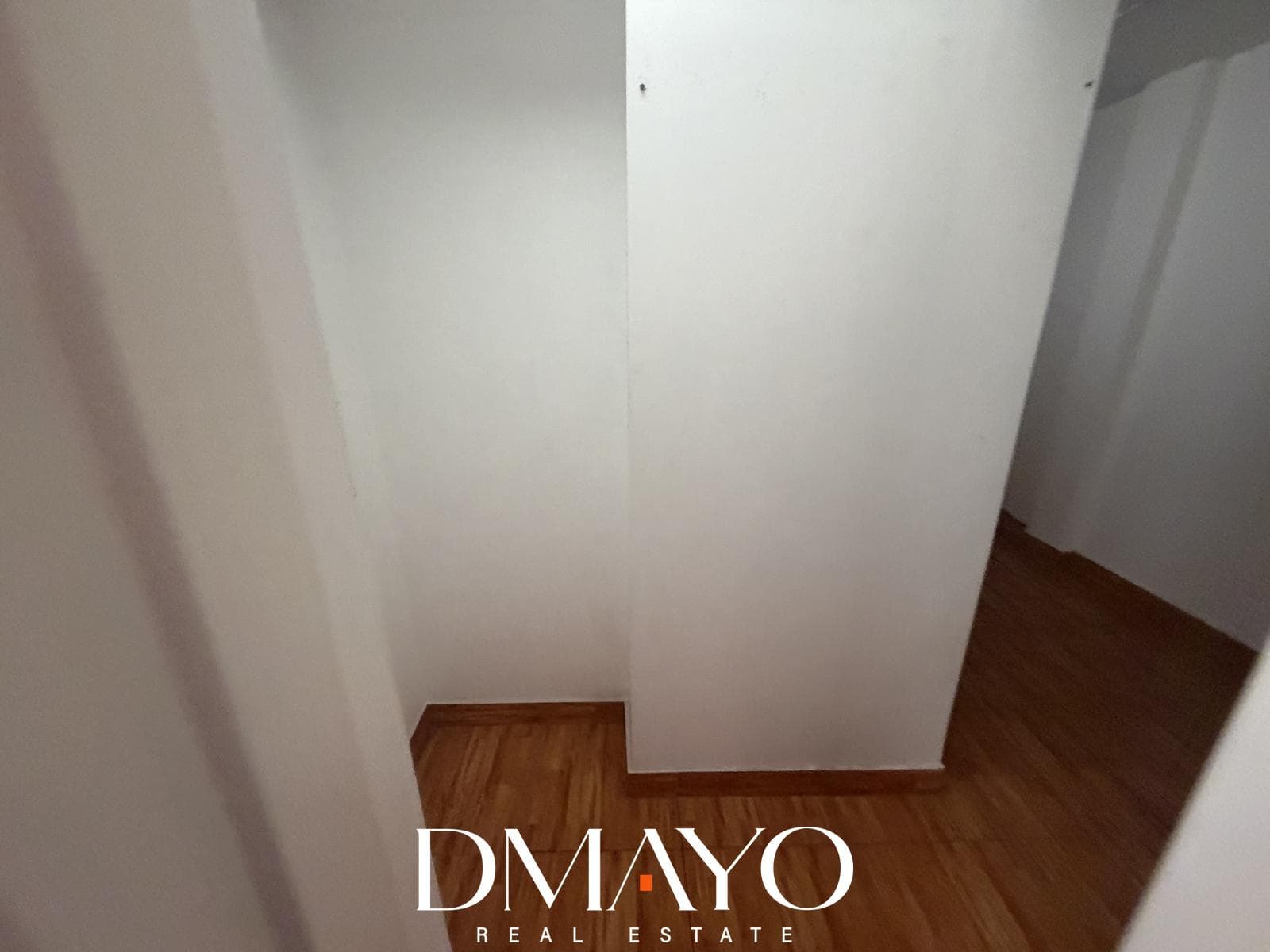 Venta de amplio dpto o Local en San Isidro para remodelar y dejarlo a tu gusto — foto 15