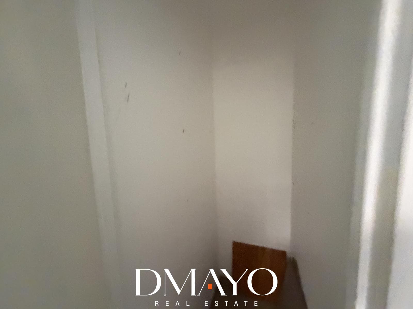 Venta de amplio dpto o Local en San Isidro para remodelar y dejarlo a tu gusto — foto 16
