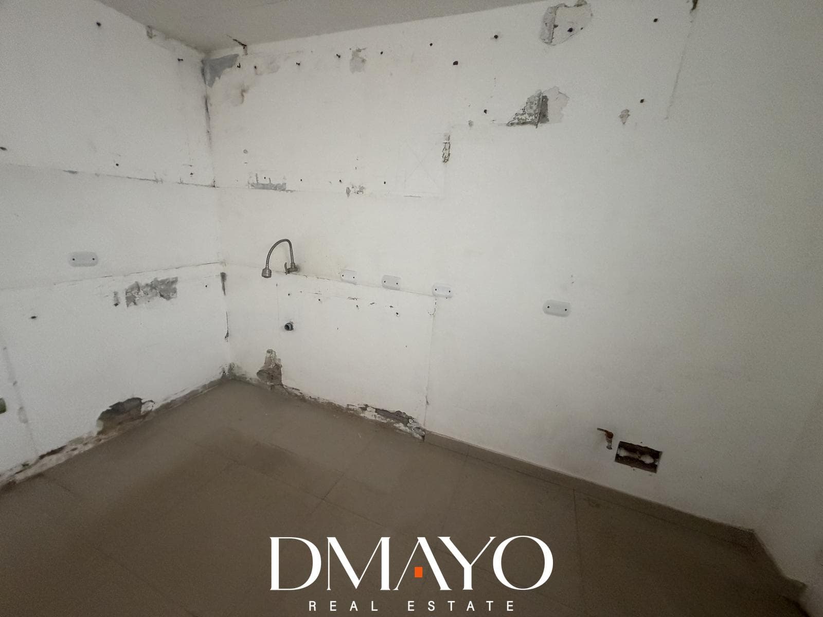 Venta de amplio dpto o Local en San Isidro para remodelar y dejarlo a tu gusto — foto 24