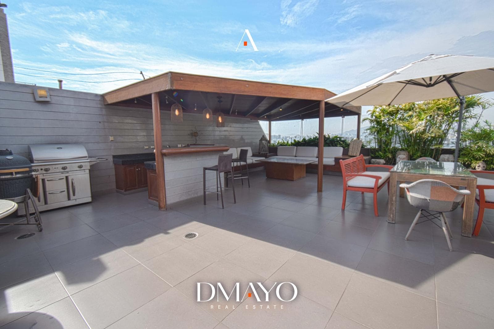 PENTHOUSE TRIPLEX con PISCINA vista al GOLF — foto 24