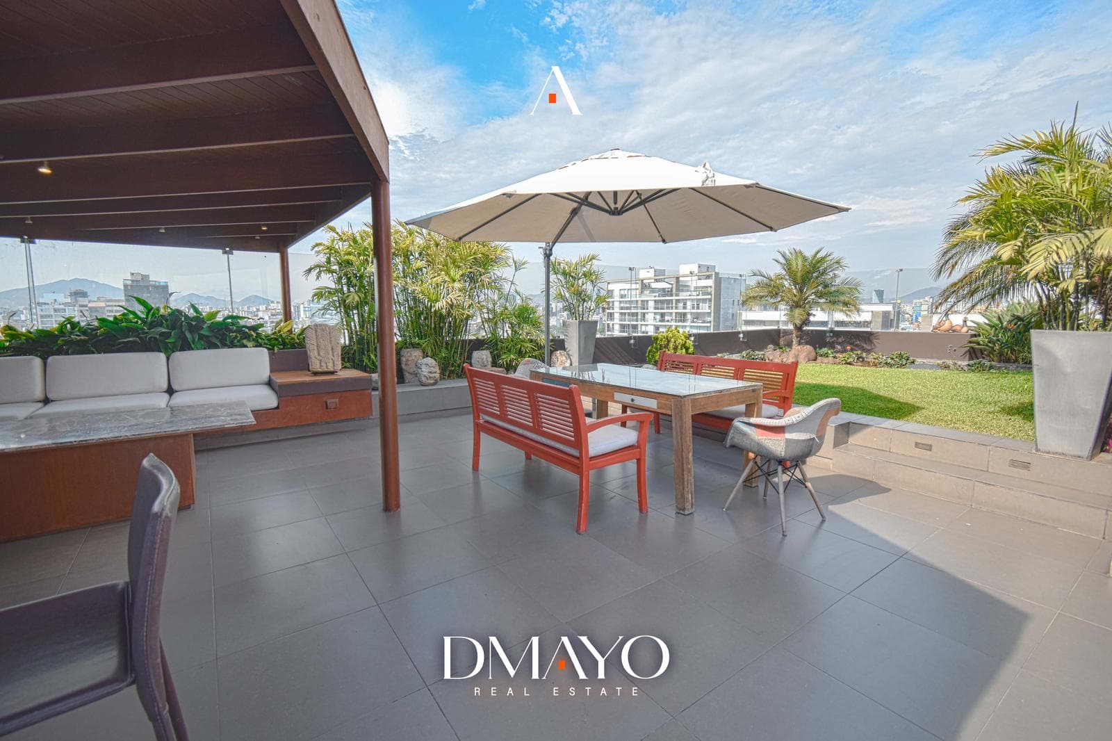 PENTHOUSE TRIPLEX con PISCINA vista al GOLF — foto 26