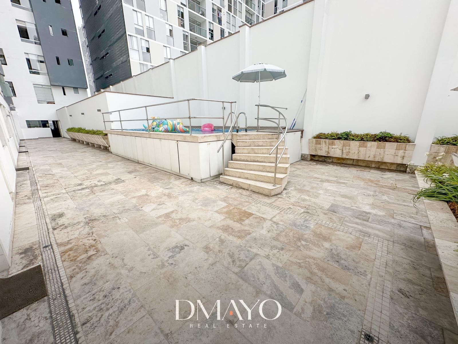 VENTA DE EXCLUSIVO DEPARTAMENTO EN PRIMER PISO CON JARDIN Y  PISCINA URB. ORRANTIA - SAN ISIDRO — foto 20