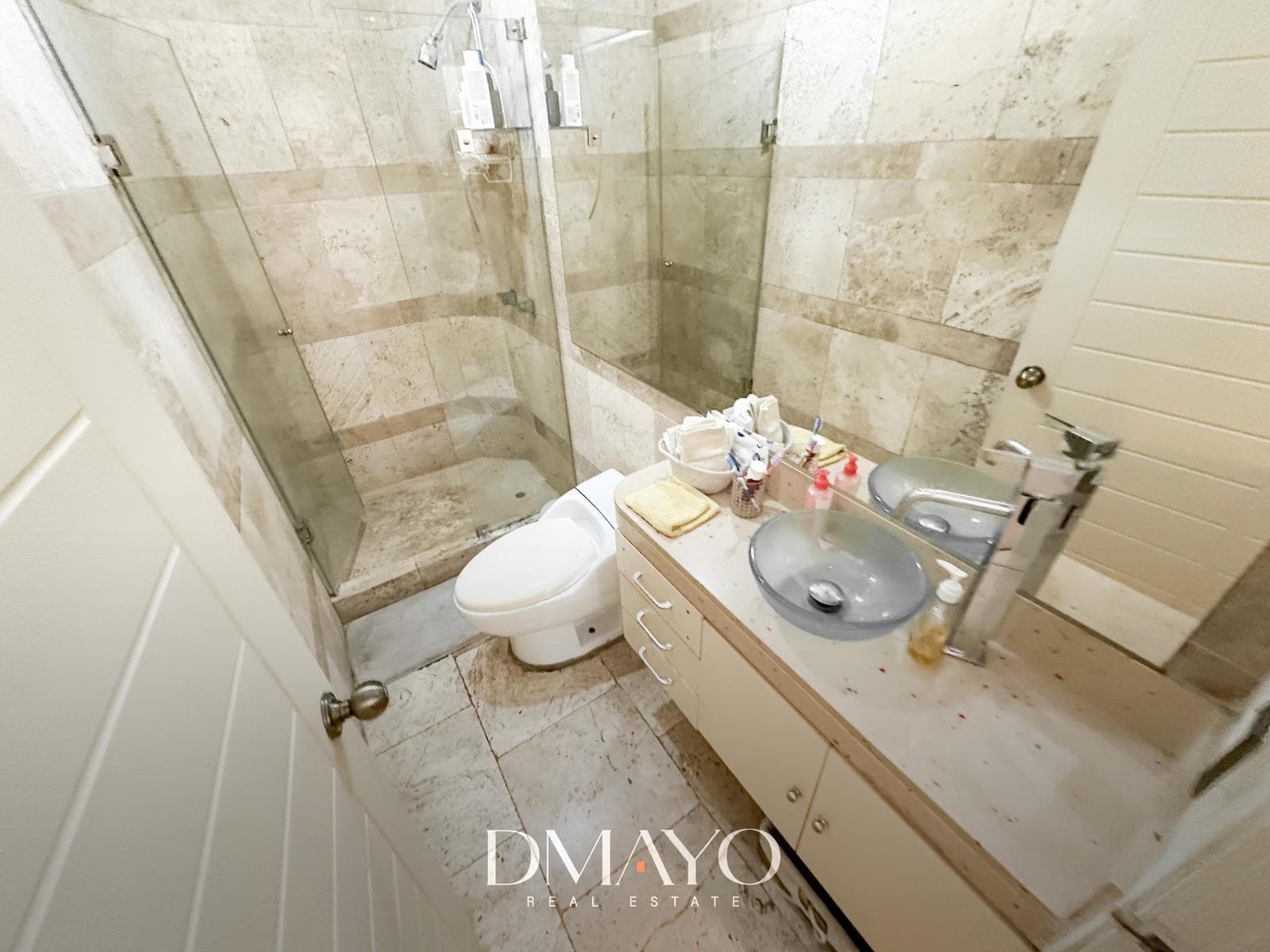 VENTA DE EXCLUSIVO DEPARTAMENTO EN PRIMER PISO CON JARDIN Y  PISCINA URB. ORRANTIA - SAN ISIDRO — foto 26