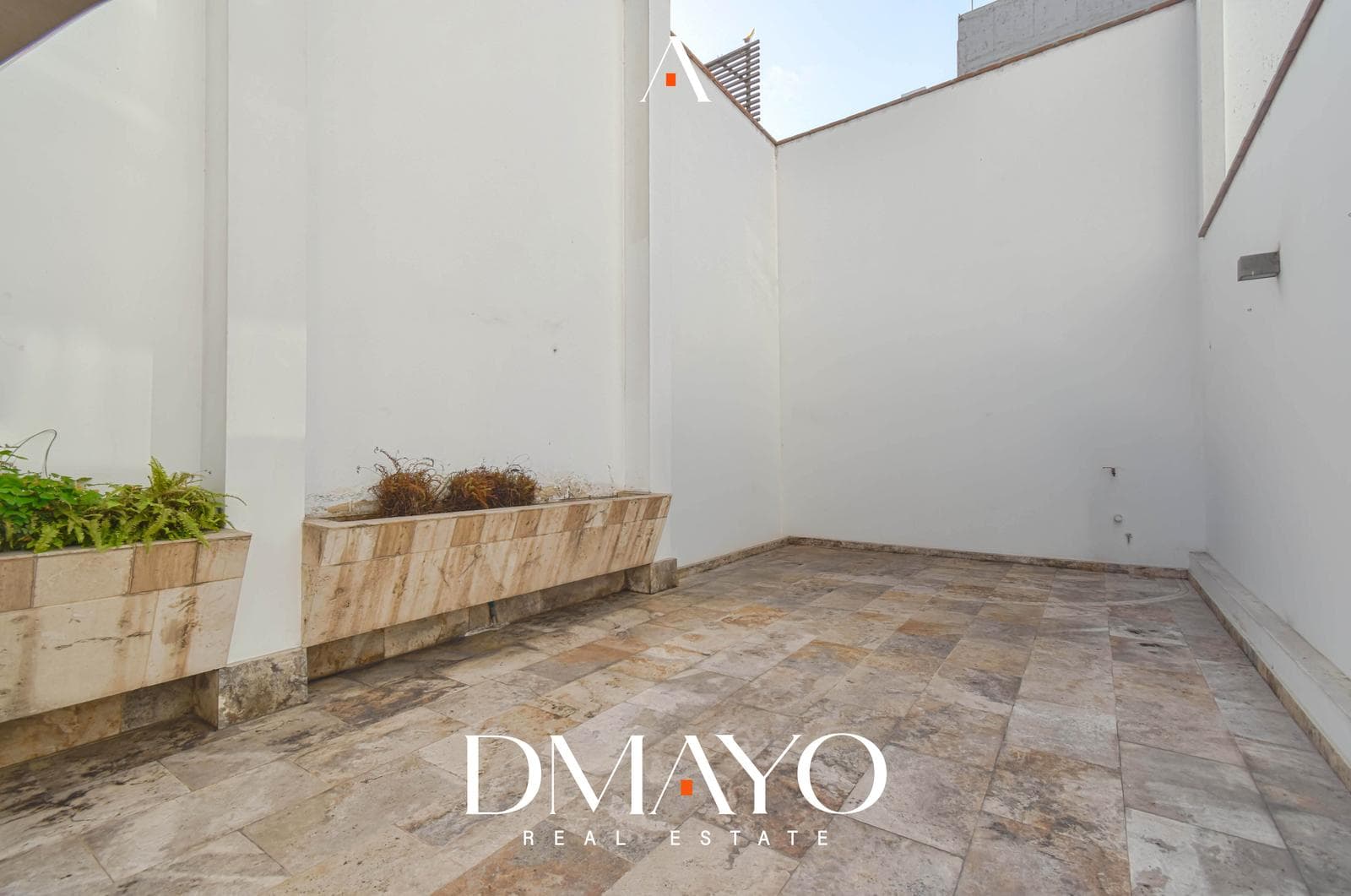 VENTA DE EXCLUSIVO DEPARTAMENTO EN PRIMER PISO CON JARDIN Y  PISCINA URB. ORRANTIA - SAN ISIDRO — foto 31