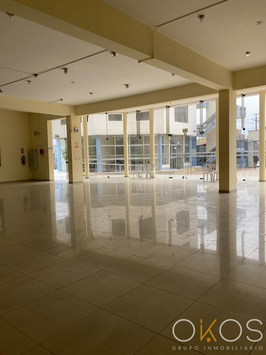 Local Deportivo Multiusos - Ocasion se vende como Terreno