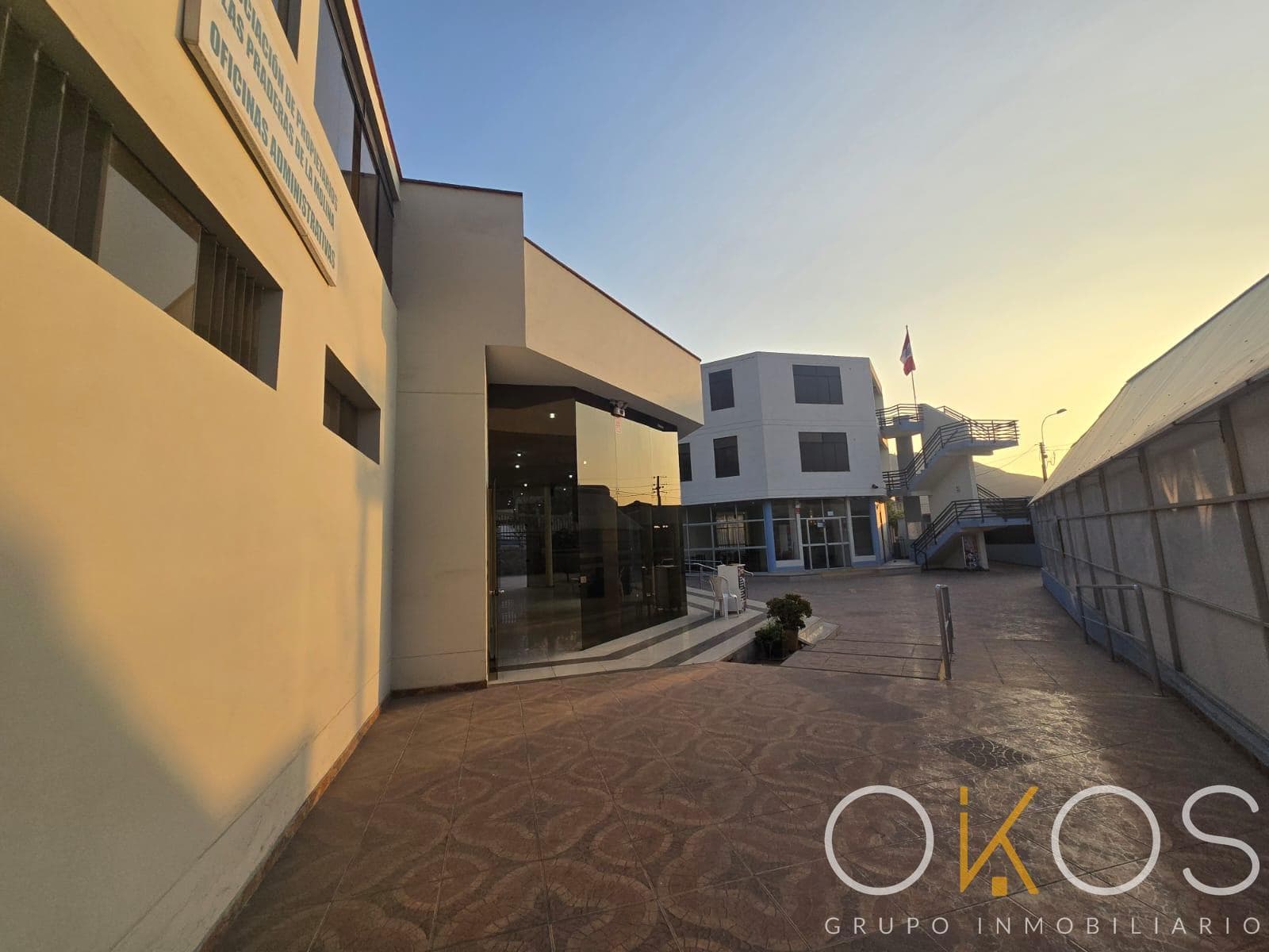 Local Deportivo Multiusos - Ocasion se vende como Terreno — foto 1