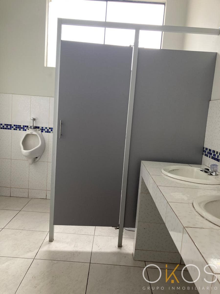 Local Deportivo Multiusos - Ocasion se vende como Terreno — foto 25