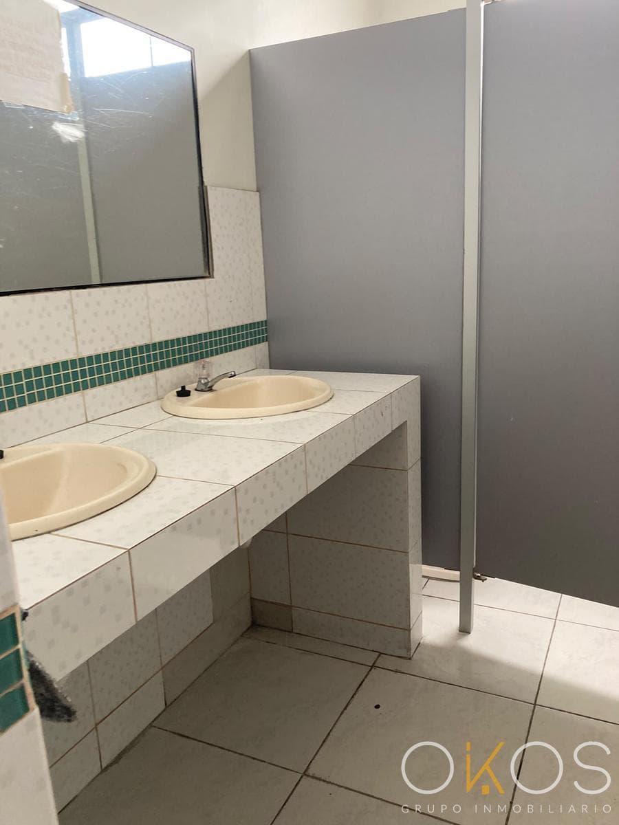 Local Deportivo Multiusos - Ocasion se vende como Terreno — foto 27