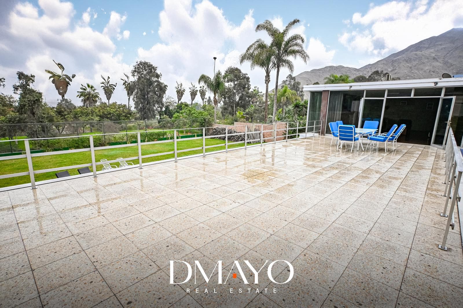OPORTUNIDAD CASA EN VENTA CON ALTO POTENCIAL 4 DORM PISCINA 3 COCHERAS 1145m² GRAN JARDIN — foto 2