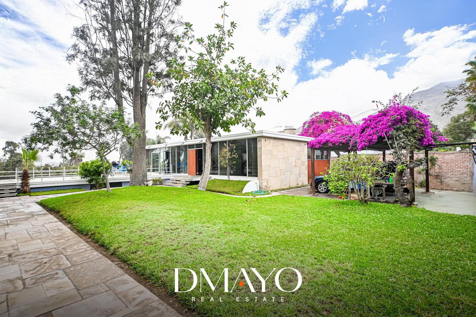 OPORTUNIDAD CASA EN VENTA CON ALTO POTENCIAL 4 DORM PISCINA 3 COCHERAS 1145m² GRAN JARDIN — foto 3