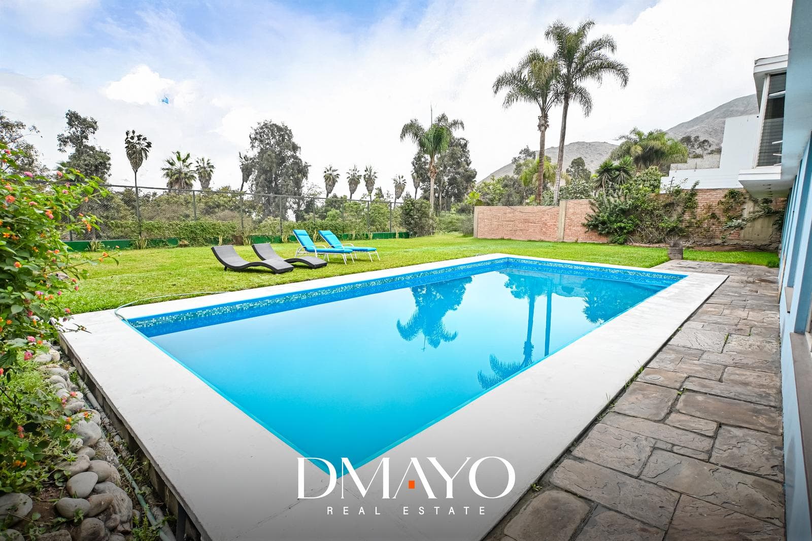 OPORTUNIDAD CASA EN VENTA CON ALTO POTENCIAL 4 DORM PISCINA 3 COCHERAS 1145m² GRAN JARDIN — foto 4