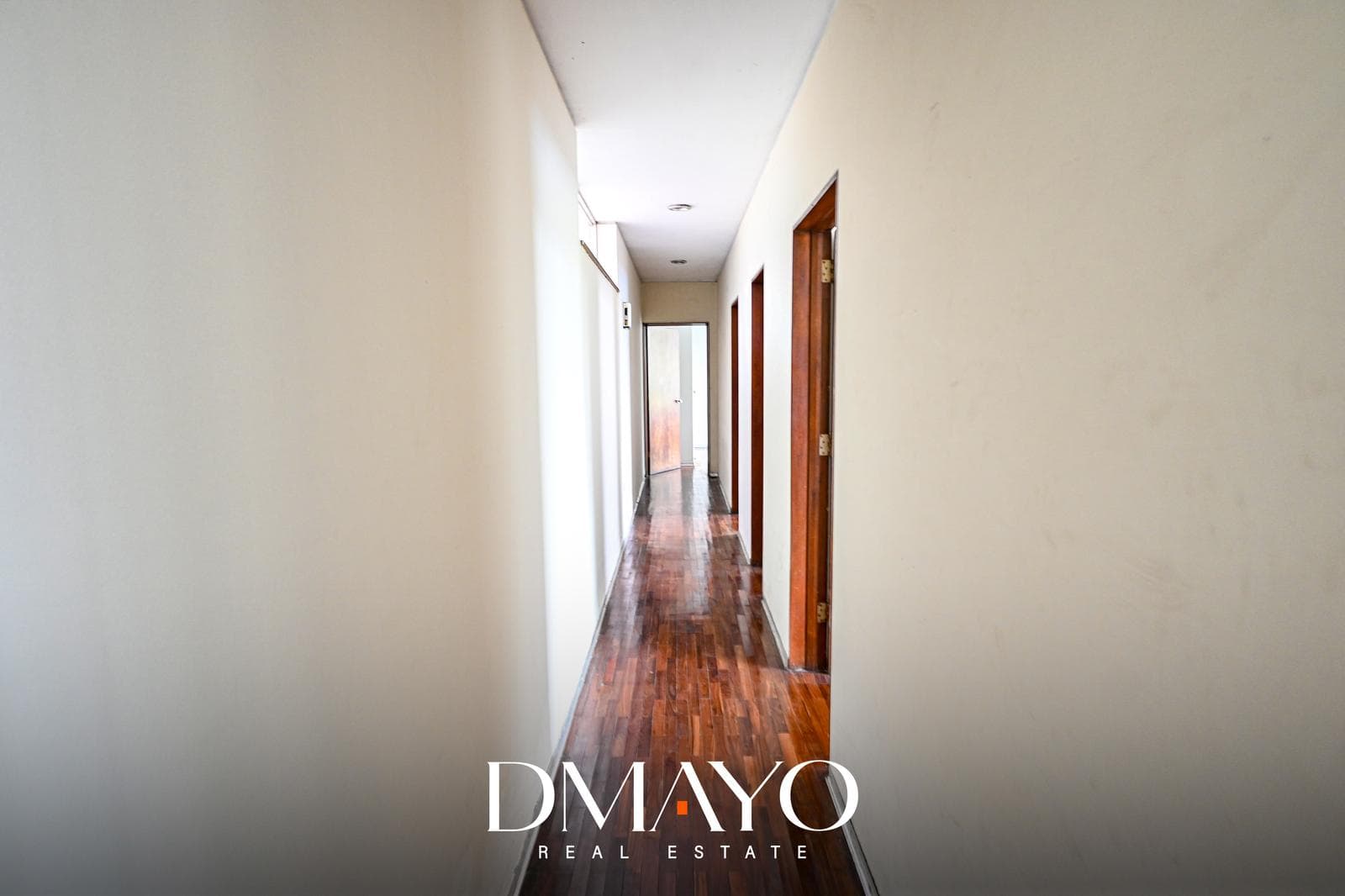 OPORTUNIDAD CASA EN VENTA CON ALTO POTENCIAL 4 DORM PISCINA 3 COCHERAS 1145m² GRAN JARDIN — foto 36