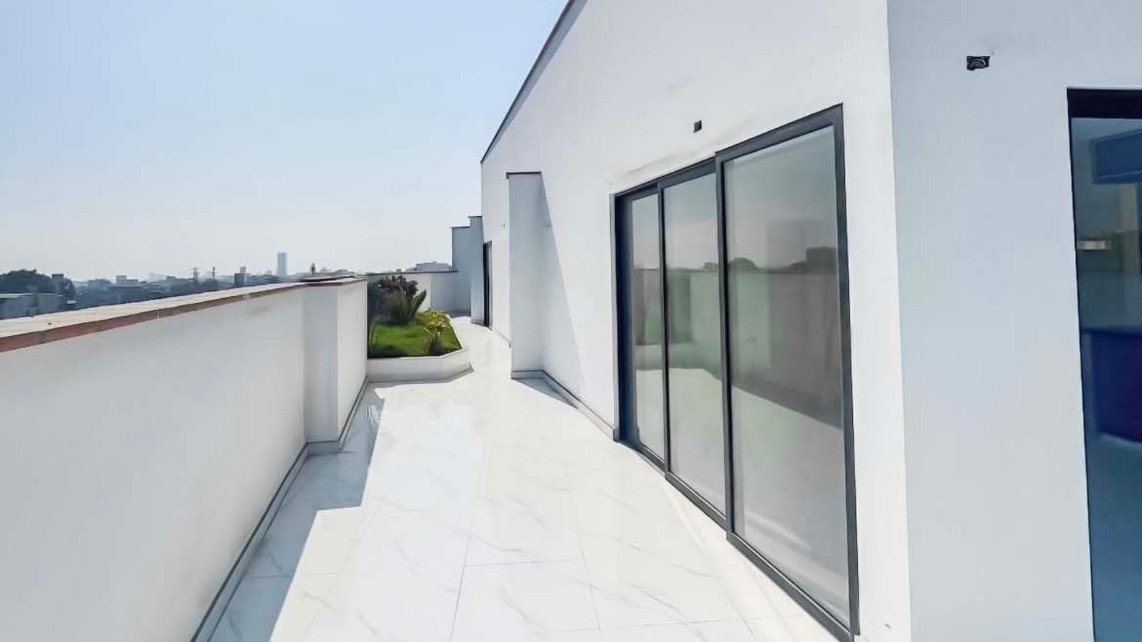 Departamento en venta de 3 dormitorios ubicado en Miraflores cerca a parques — foto 7