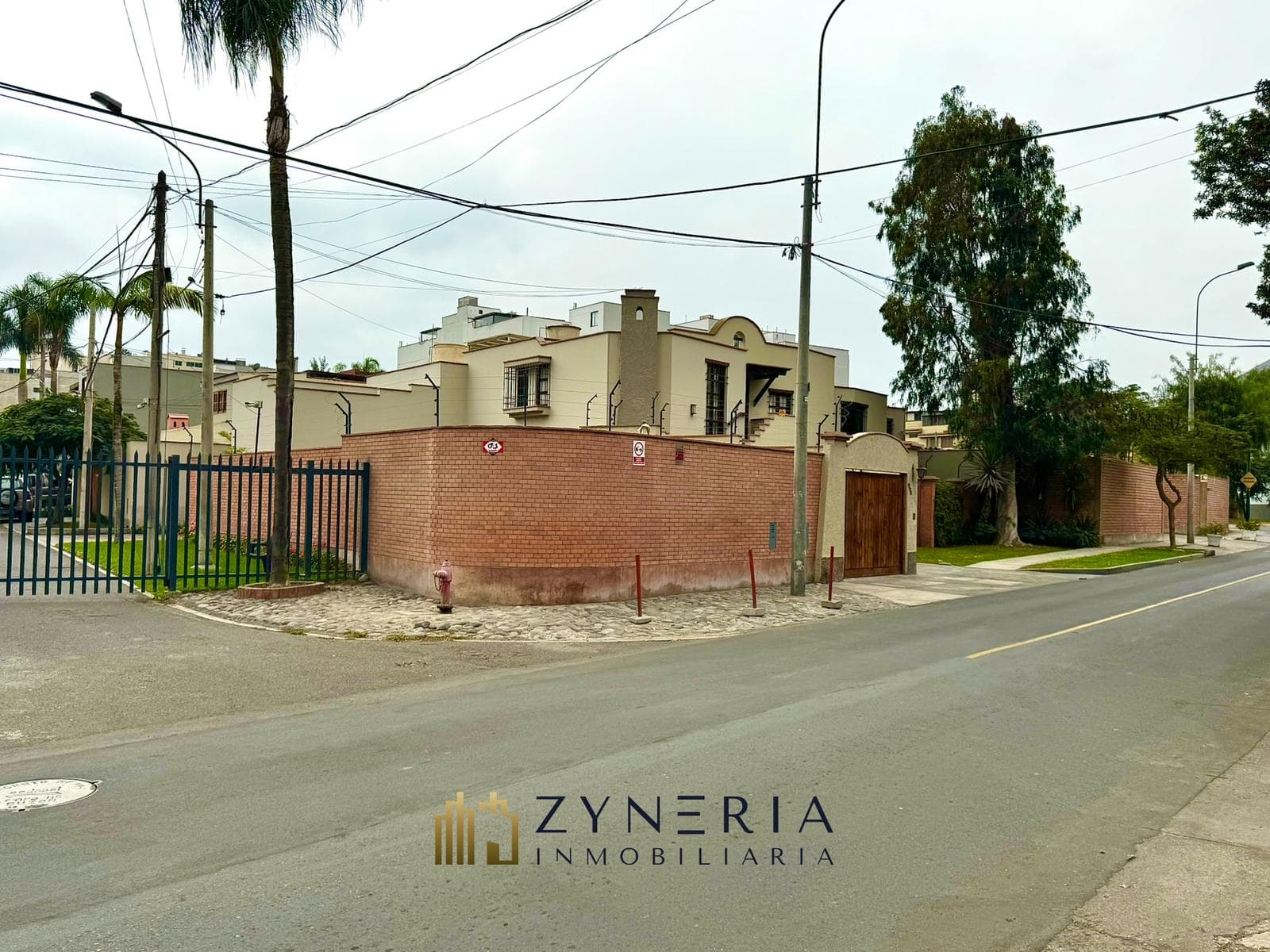 Casa como Terreno en esquina en Surco | Negociable | 460 m² | 3 pisos | Proyecto Inmobiliario — foto 6