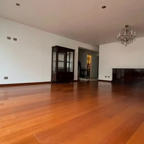 EXCELENTE DEPARTAMENTO EN PRIMER PISO   TERRAZAS GRANDES — foto 5