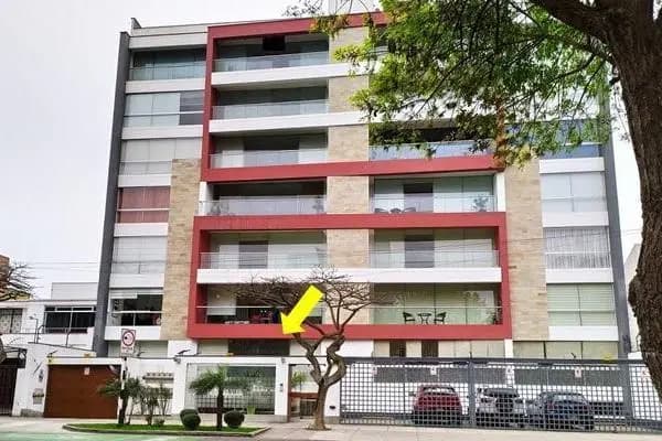 Vendo Exclusivo Departamento er piso frente a Parque — foto 5