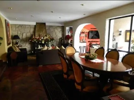 Venta de Casa  Pisos en Las Casuarinas Zona Residencial — foto 5