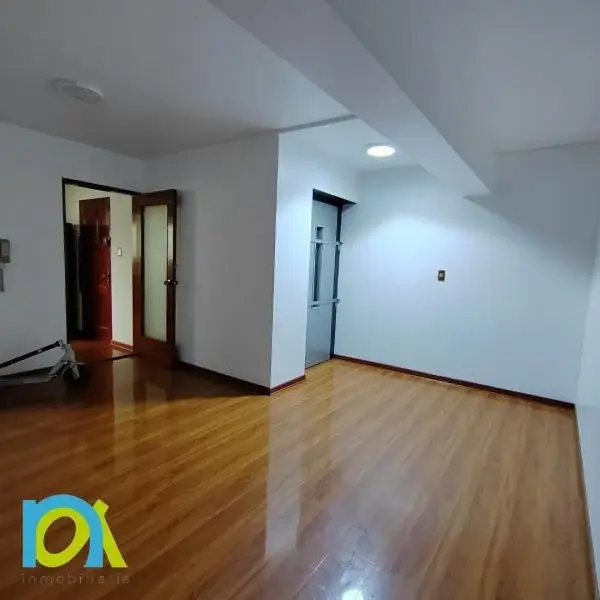 VENTA DEPARTAMENTO EN DO PISO CON TERRAZAMIRAFLORES — foto 5