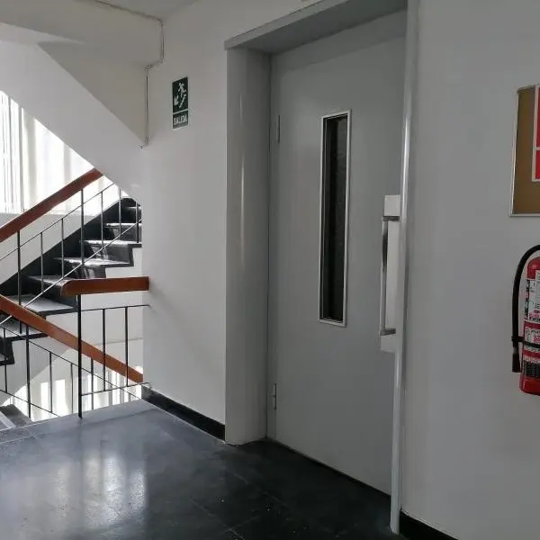 VENDO OFICINA EN EL CORAZON DE MIRAFLORES — foto 5