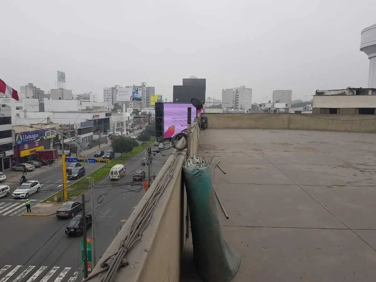 Remate de Azotea de 196 m² y Cochera de 12 m² en Av El Polo y Av Primavera — foto 12