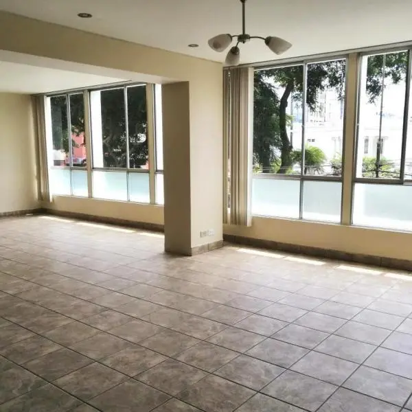 Tu Nuevo Hogar  m en Av Pardo   Cocheras — foto 5